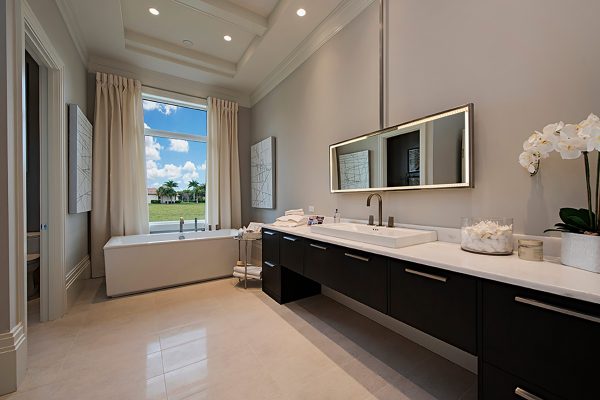 13870-Williston-Way-Naples-FL-print-015-MasterBathHers-4096x2734-300dpi