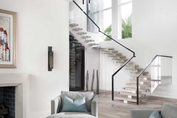 Silverstein-in-Grey-Oaks_Staircase02