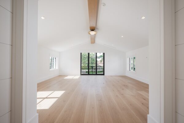 15Indian_Pipe_Home_build_